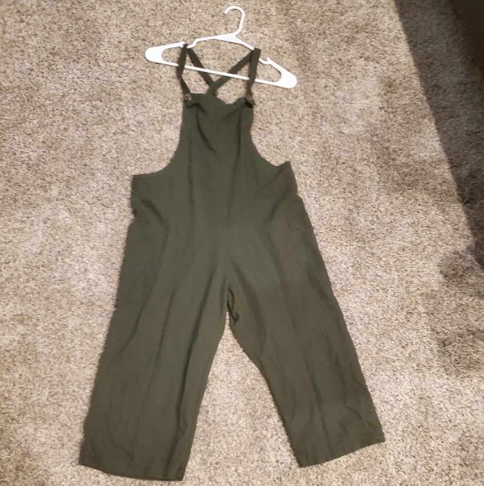 Cropped pant romper